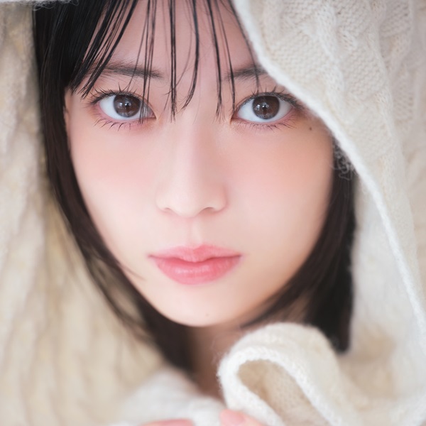 乃木坂46・岩本蓮加「家にいるときに欠かせないのは、モコモコの着圧レギンス」 あっため美容アイテムを紹介