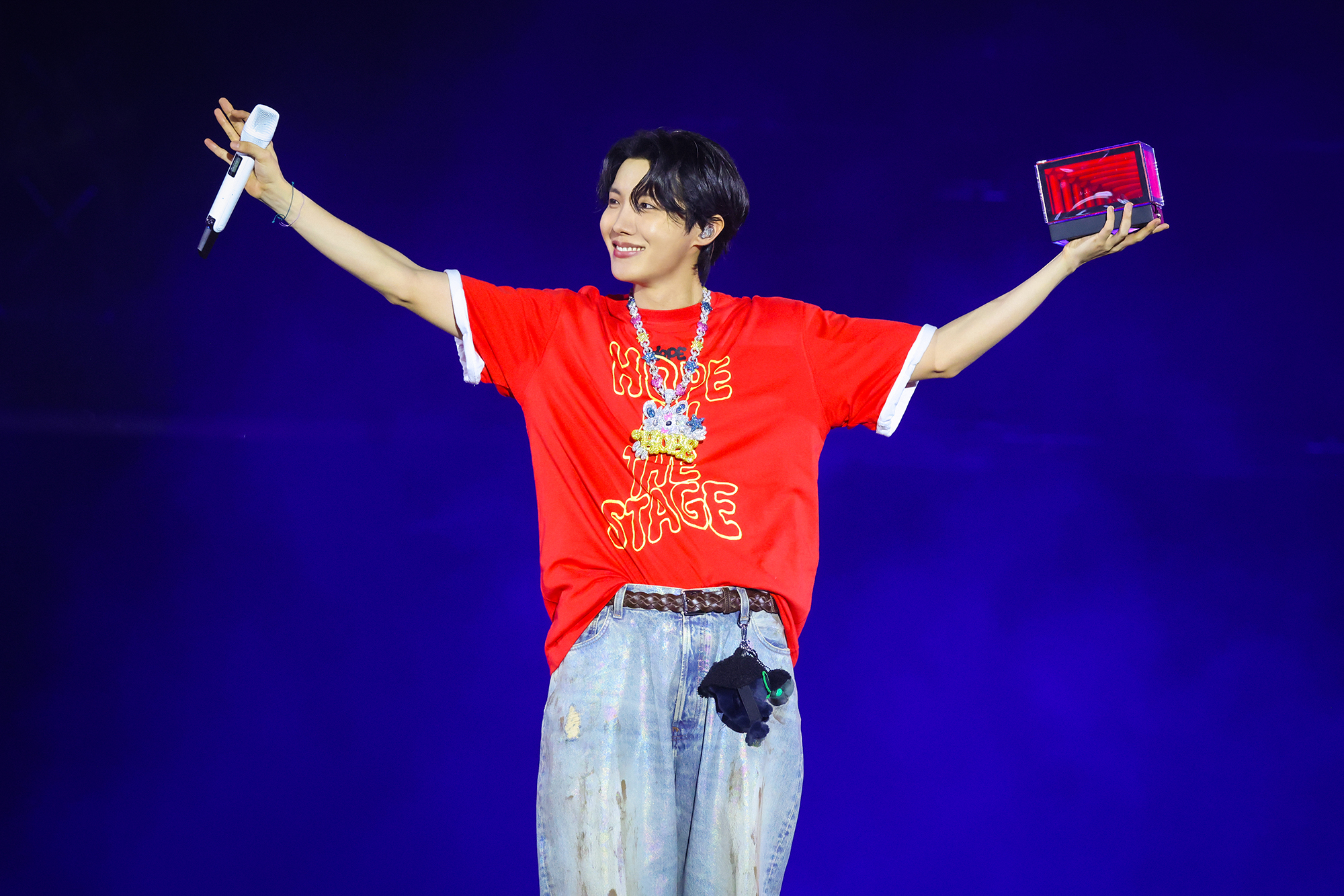 J-HOPEがソロツアーを完走！ デビュー記念日の6月13日にメンバー全員が祝福に駆けつける