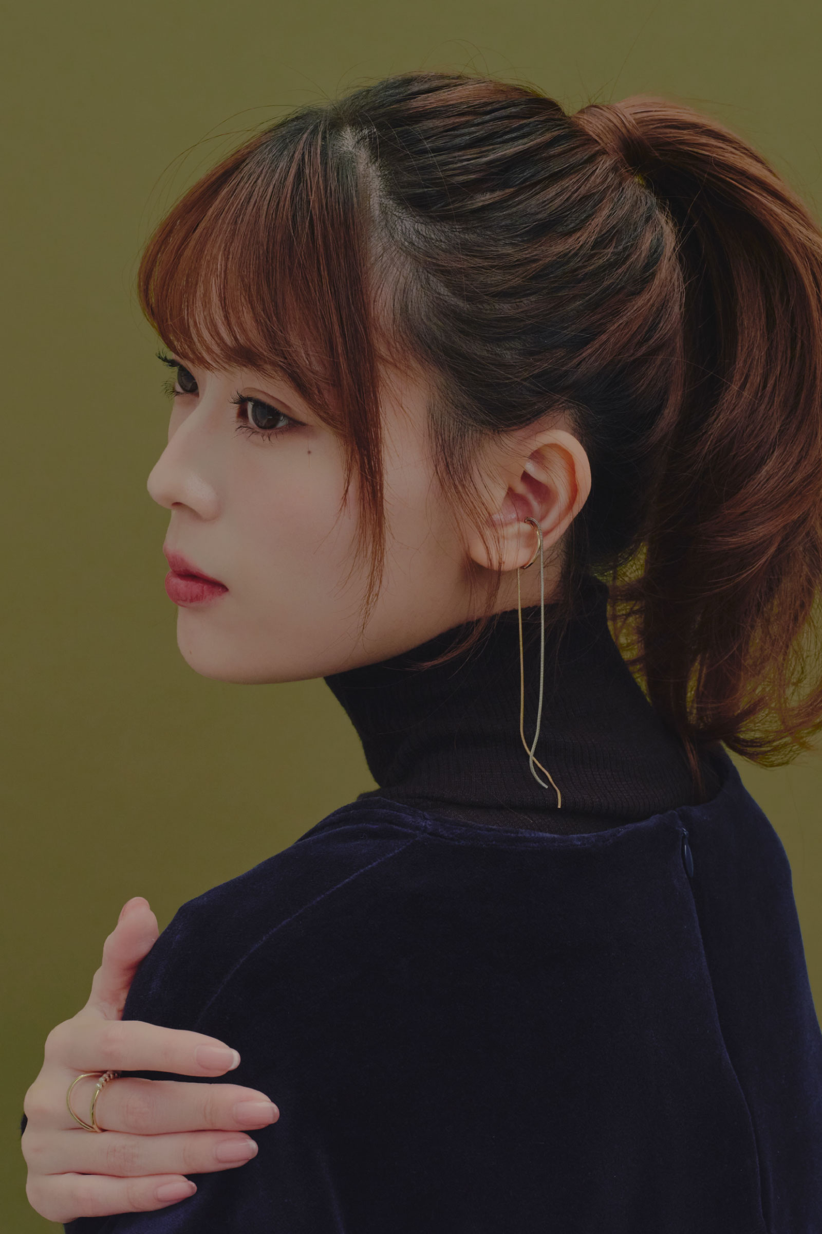 乃木坂46・岩本蓮加「寒い季節こそウルウルの唇でいたい」 秋のぷっくりリップに挑戦