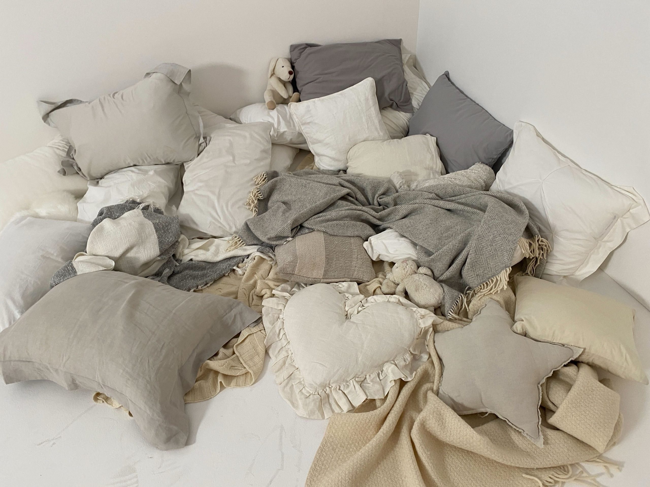 【COVER STORY】Travis Japanが1年ぶりにananで魅せる！ 誰かに寄り添う“見守りTiger”全開な撮影現場