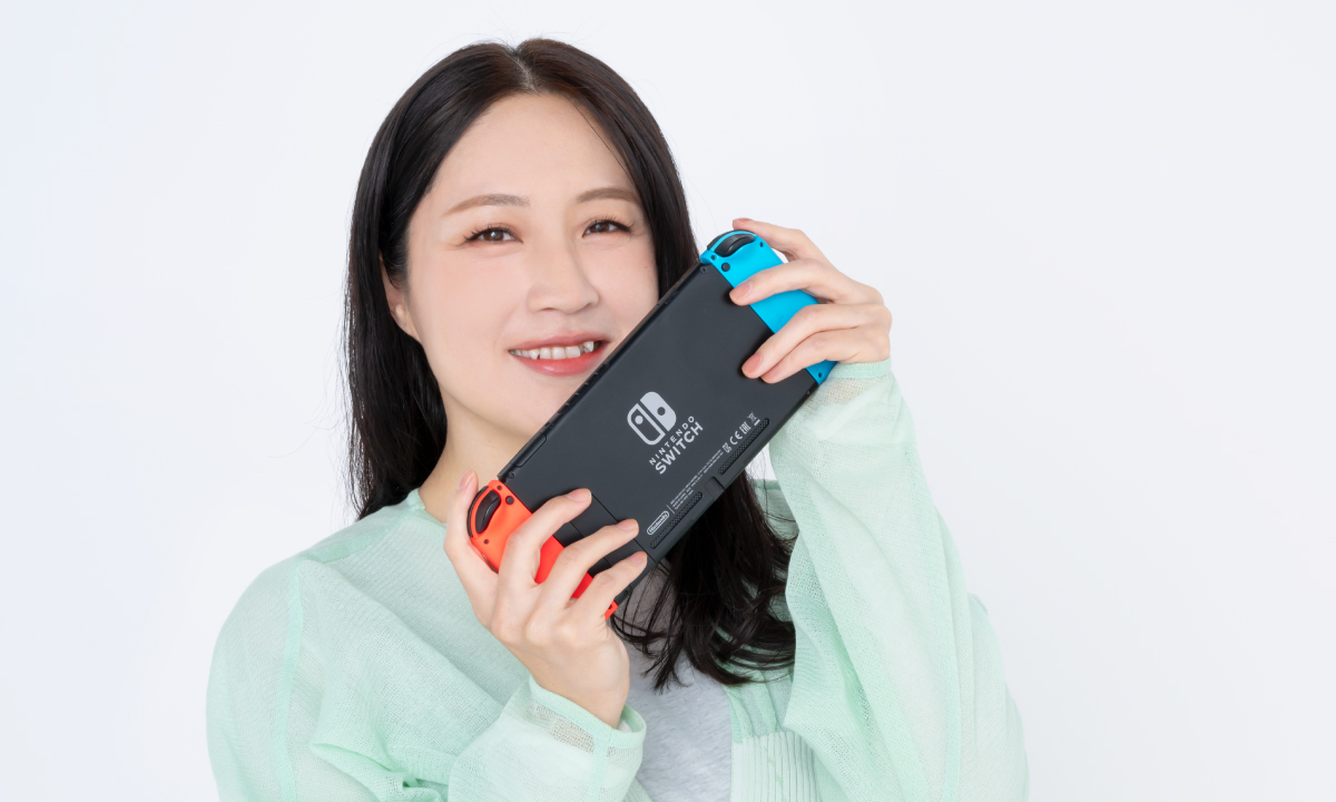 陰キャや異形と恋愛!? 犬山紙子が“個性派乙女ゲーム”4作をプレイ！