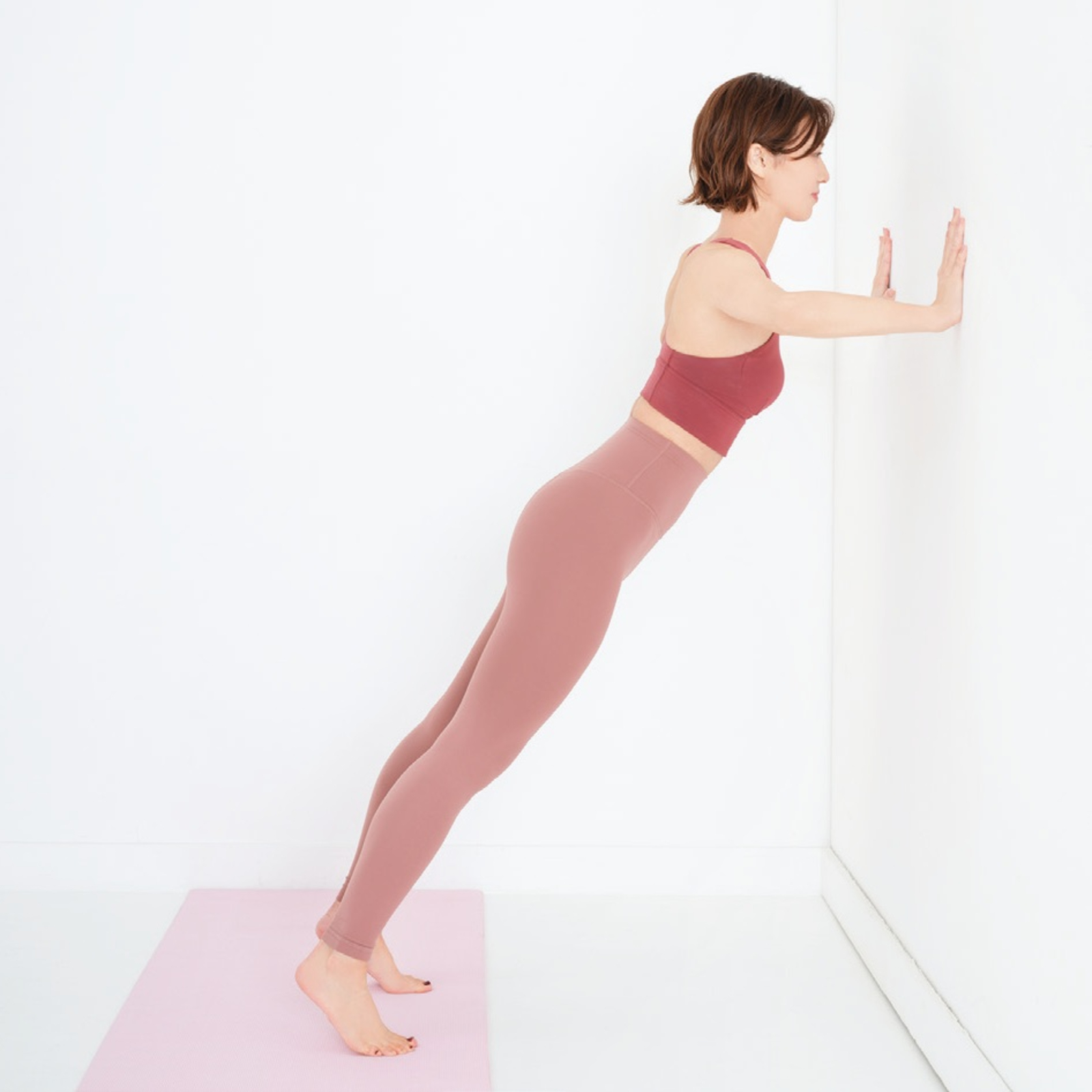 【パーツ別編】気になる部位を鍛える！ パーツ別スタイルアップ“ウォールピラティス”