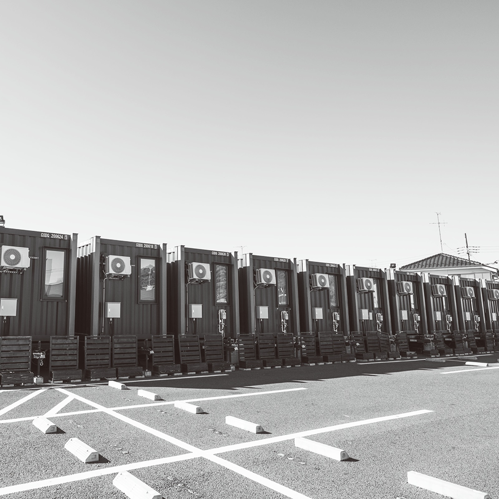 【ホテル新潮流】モビリティの機能を備えたコンテナホテル！ HOTEL R9 The Yard